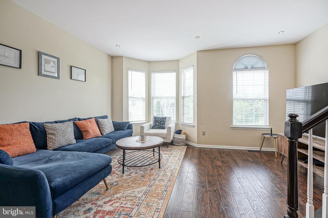 7503 Juniper Ln - Photo 6 of 32