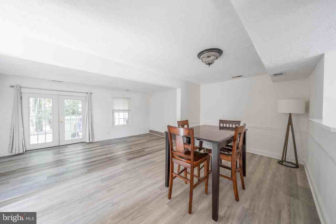 10 Forestview Ct - Photo 5 of 13