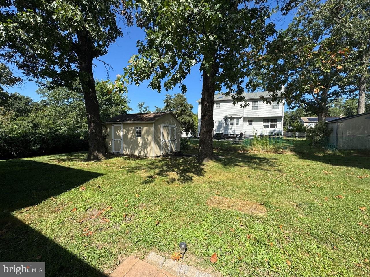 126 Morris St - Photo 4 of 20