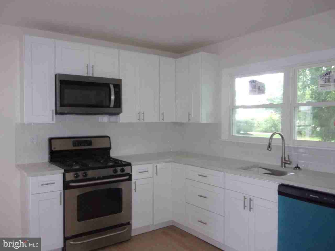 36 Park Ave - Photo 7 of 19