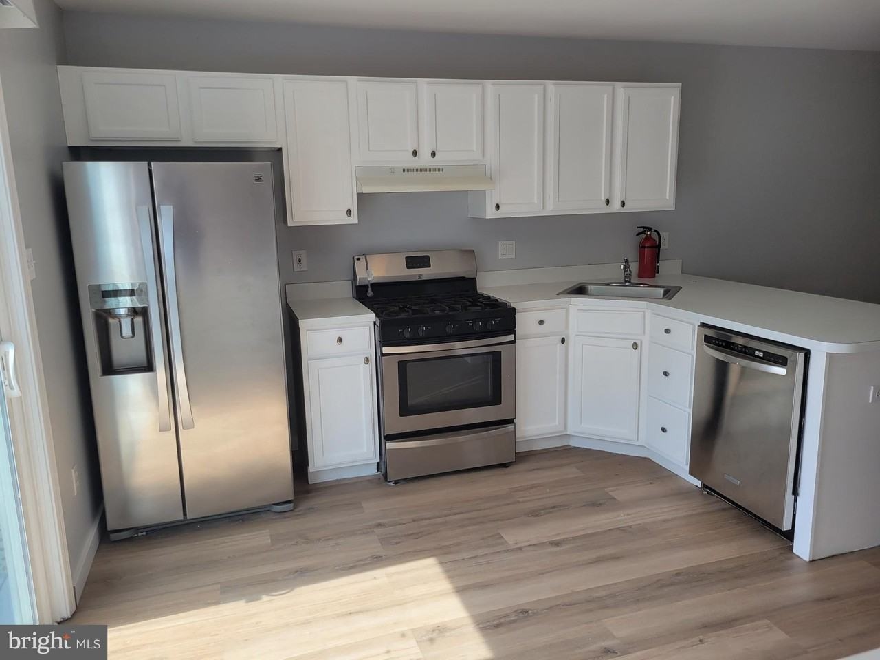 43 Hetton Ct - Photo 2 of 23