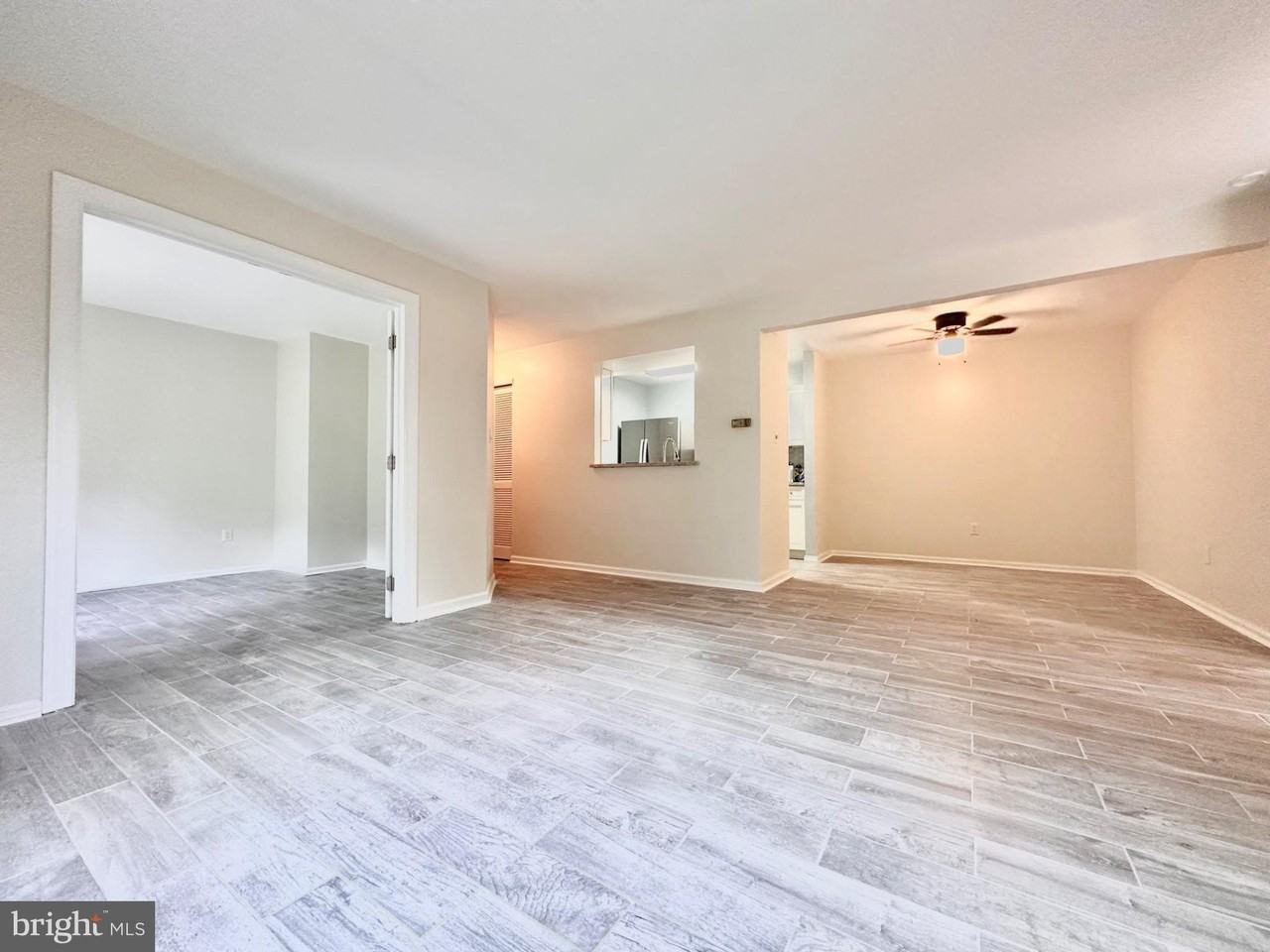 31019 Bennett Pl - Photo 2 of 10