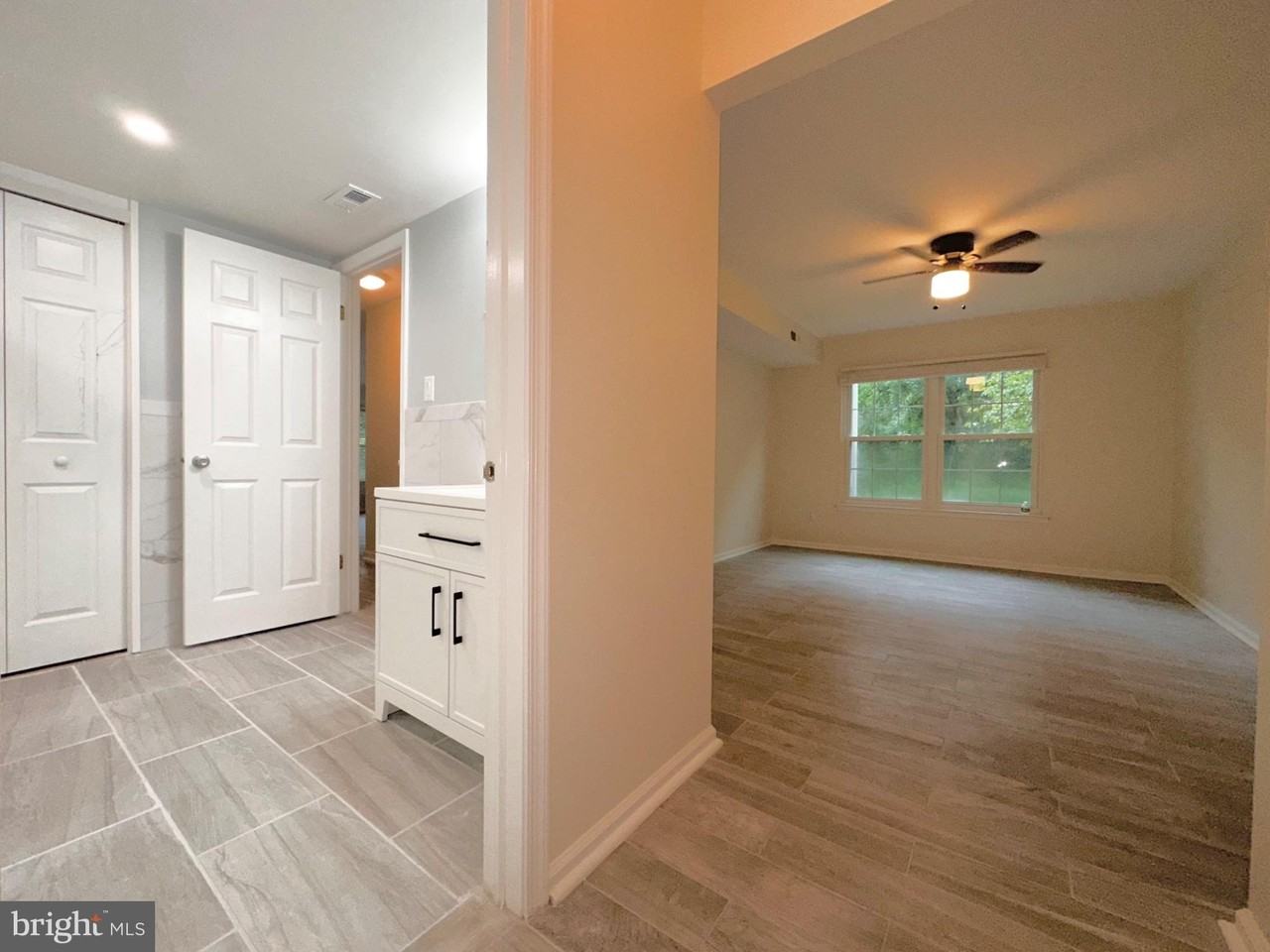 31019 Bennett Pl - Photo 5 of 10