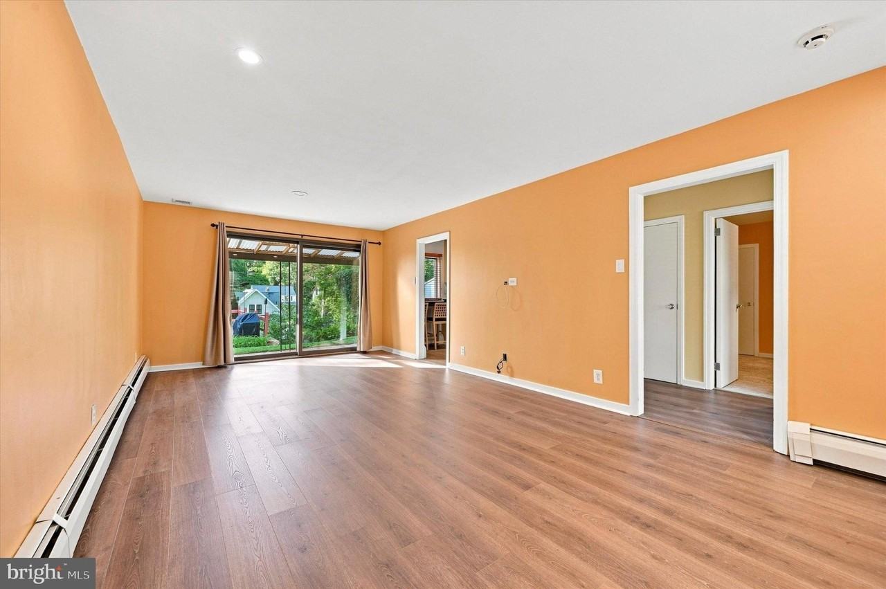 840 Delmont Dr - Photo 6 of 25