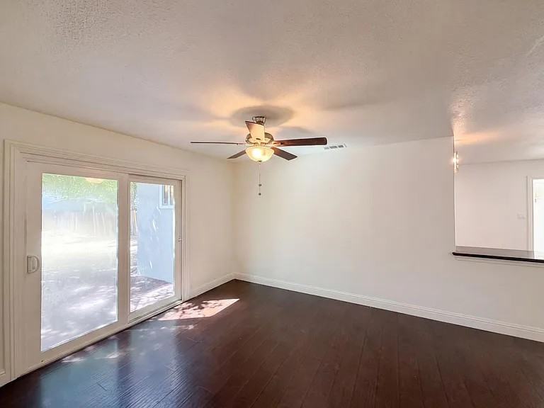 209 Bryan Avenue - Photo 2 of 10