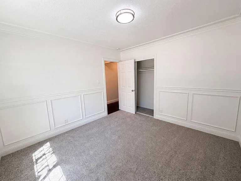 209 Bryan Avenue - Photo 5 of 10