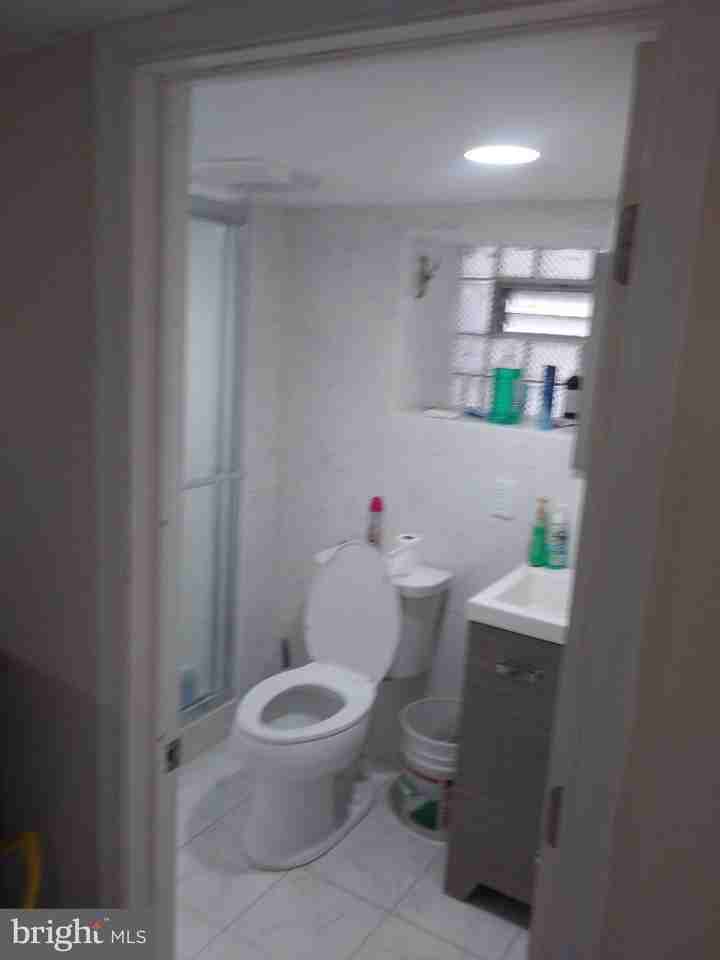 6324 Rising Sun Ave #B - Photo 5 of 11
