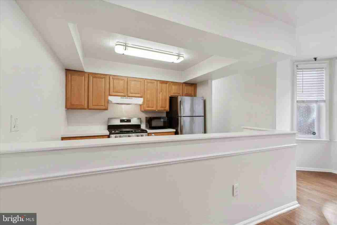 1606 Wallace St #102 - Photo 7 of 14
