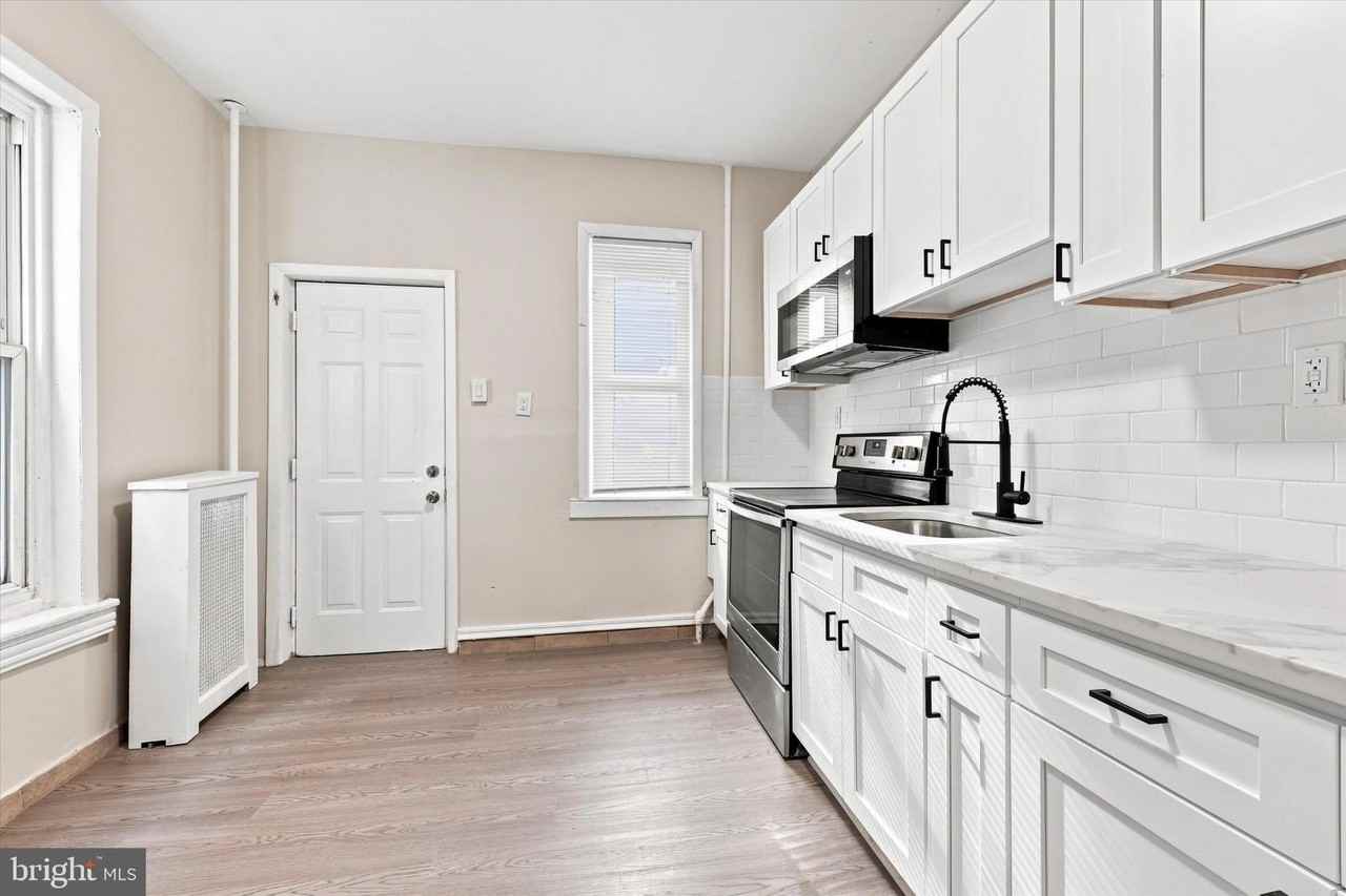 1711 N Wilton St - Photo 7 of 20