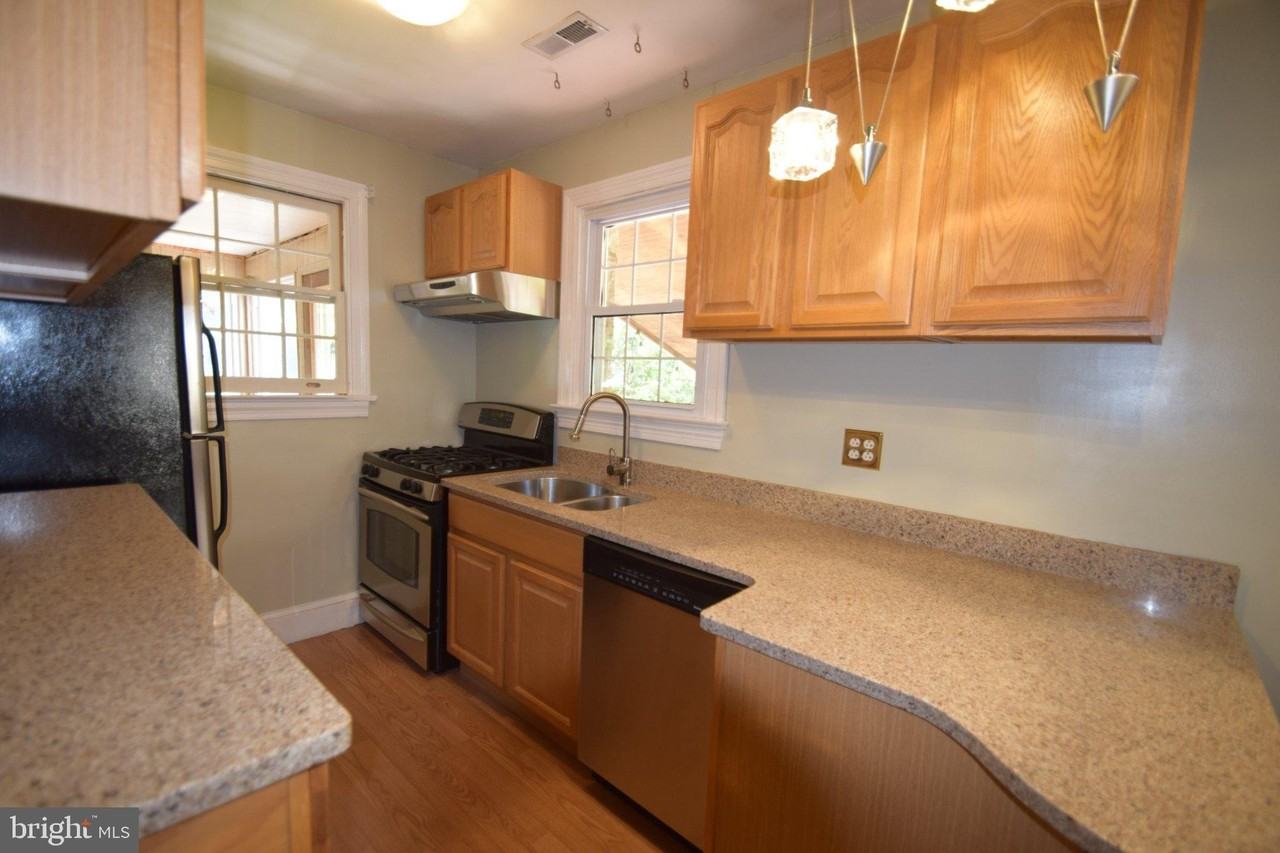 4610 3rd St S - Photo 6 of 40