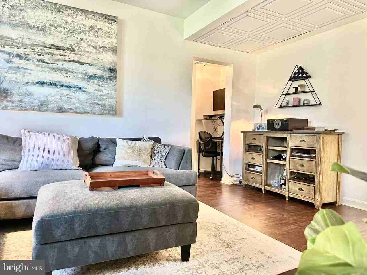 2021 Key Blvd #12617 - Photo 3 of 19