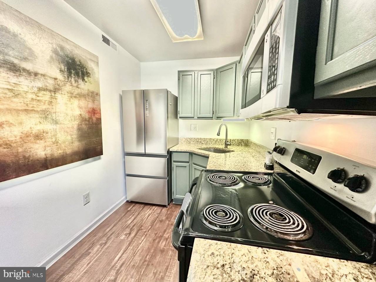 2021 Key Blvd #12617 - Photo 6 of 19