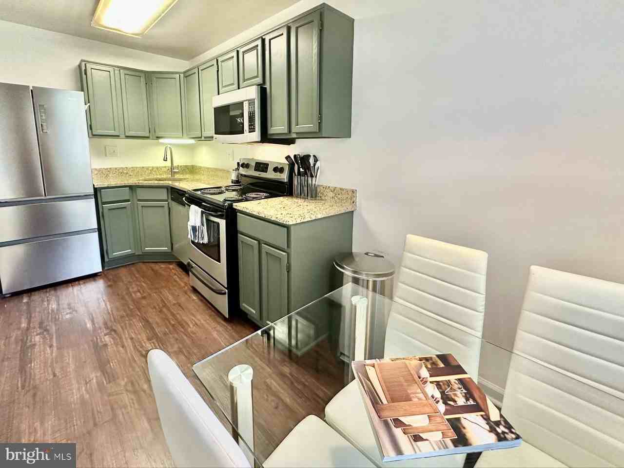 2021 Key Blvd #12617 - Photo 7 of 19