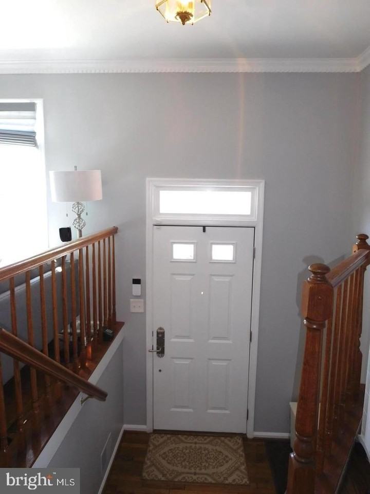 6010 Southward Way - Photo 2 of 24