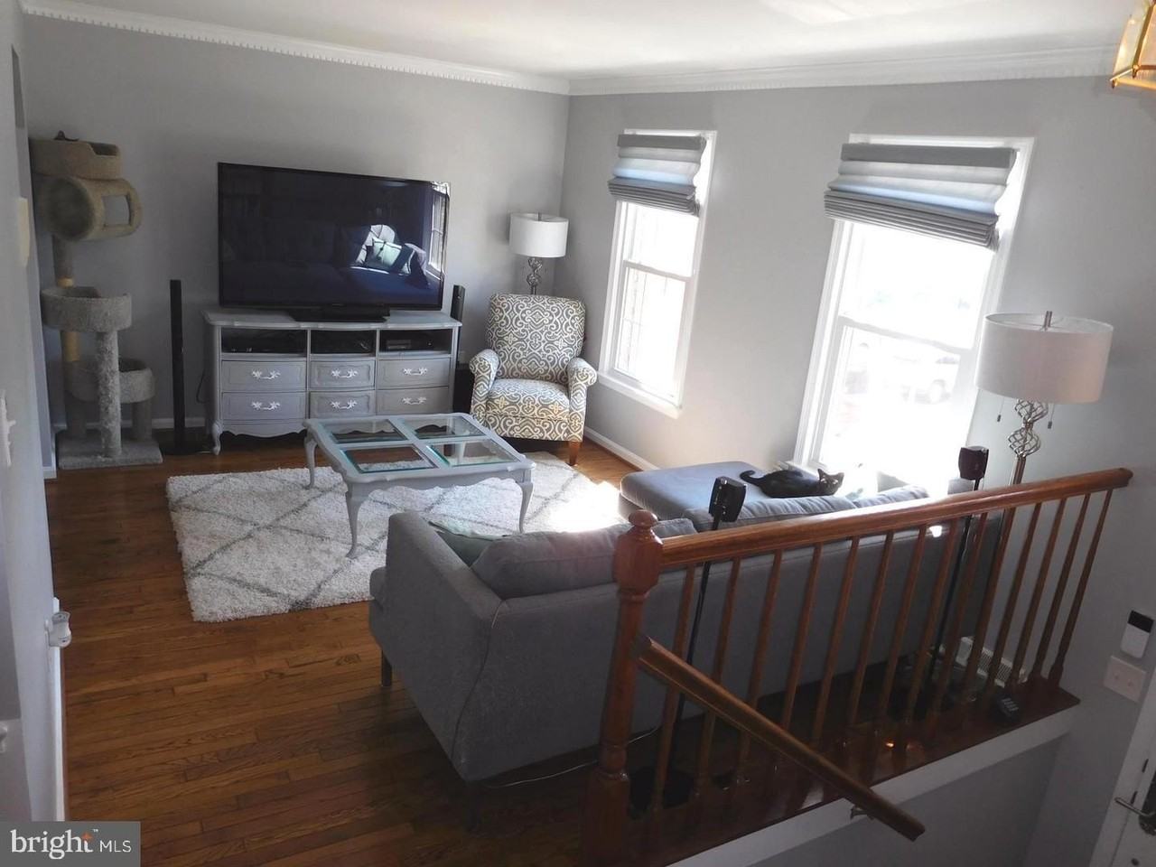 6010 Southward Way - Photo 4 of 24