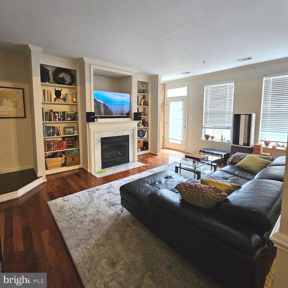 2651 Park Tower Dr #306 - Photo 4 of 18