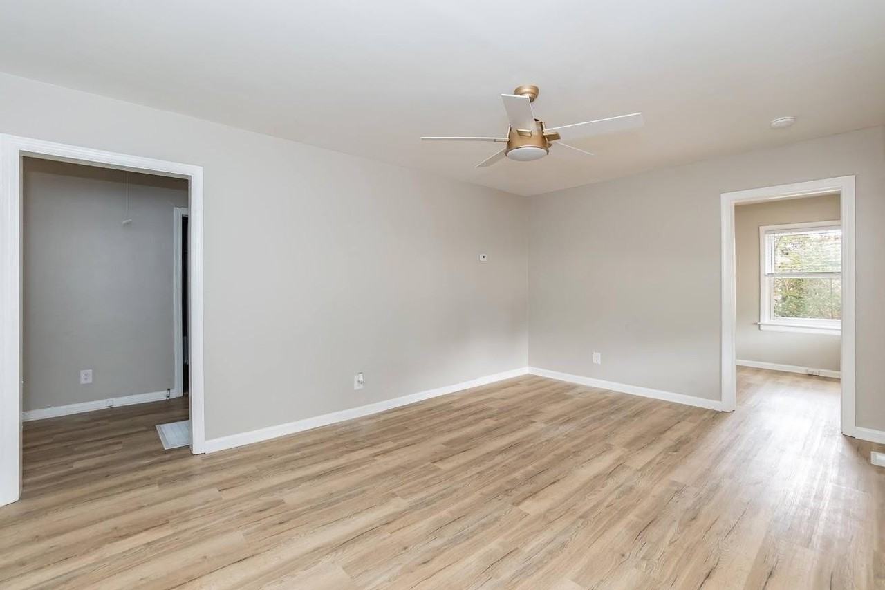 1400 Rosewood Ave - Photo 5 of 17