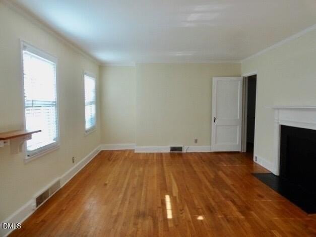 1618 Delaware Ave - Photo 3 of 19