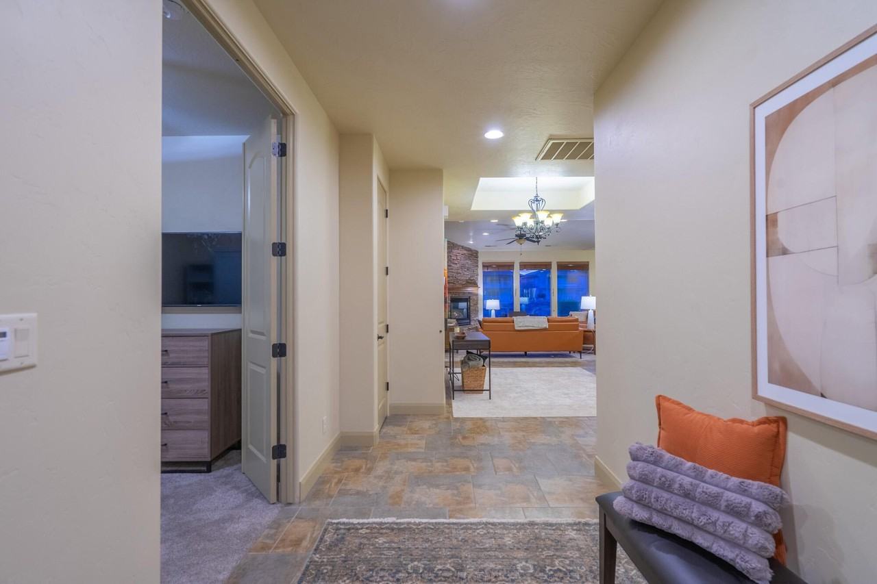 2212 Chippenham Ct - Photo 4 of 50