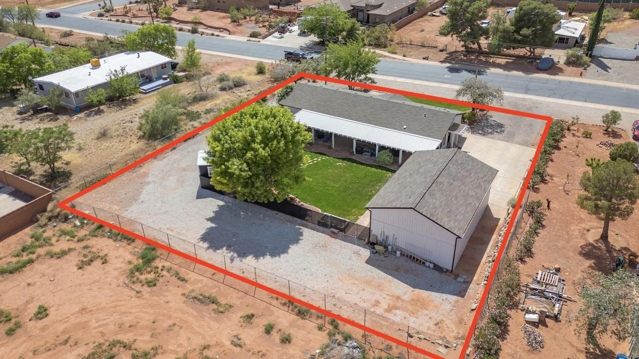 264 N 100 W - Photo 4 of 34