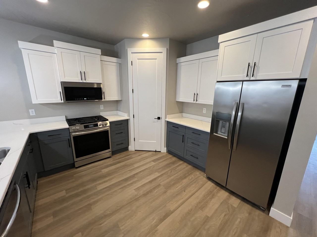 2213 W 320 S - Photo 5 of 20