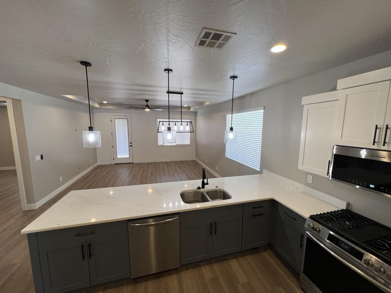 2213 W 320 S - Photo 6 of 20
