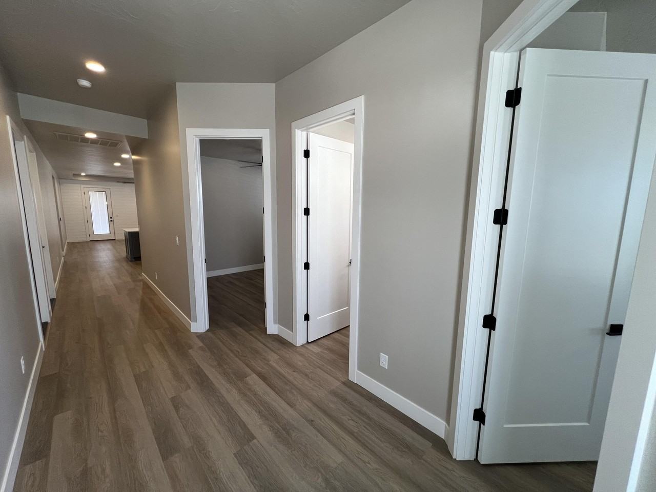 2213 W 320 S - Photo 7 of 20