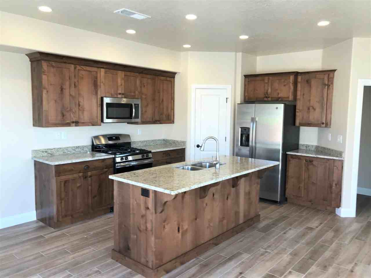 408 N 480 W - Photo 3 of 21