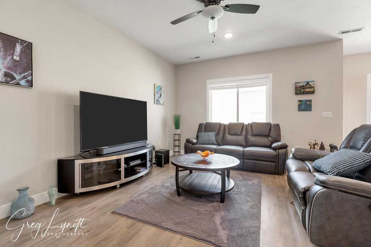 2836 W 220 N - Photo 4 of 12