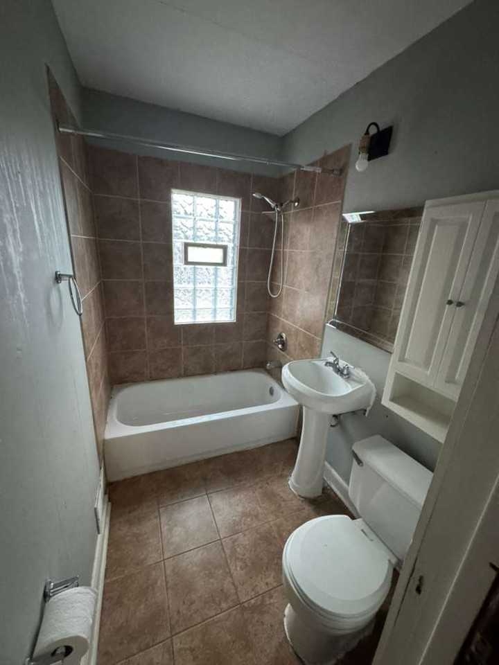 1504 S 81st St #1504 - Photo 4 of 8