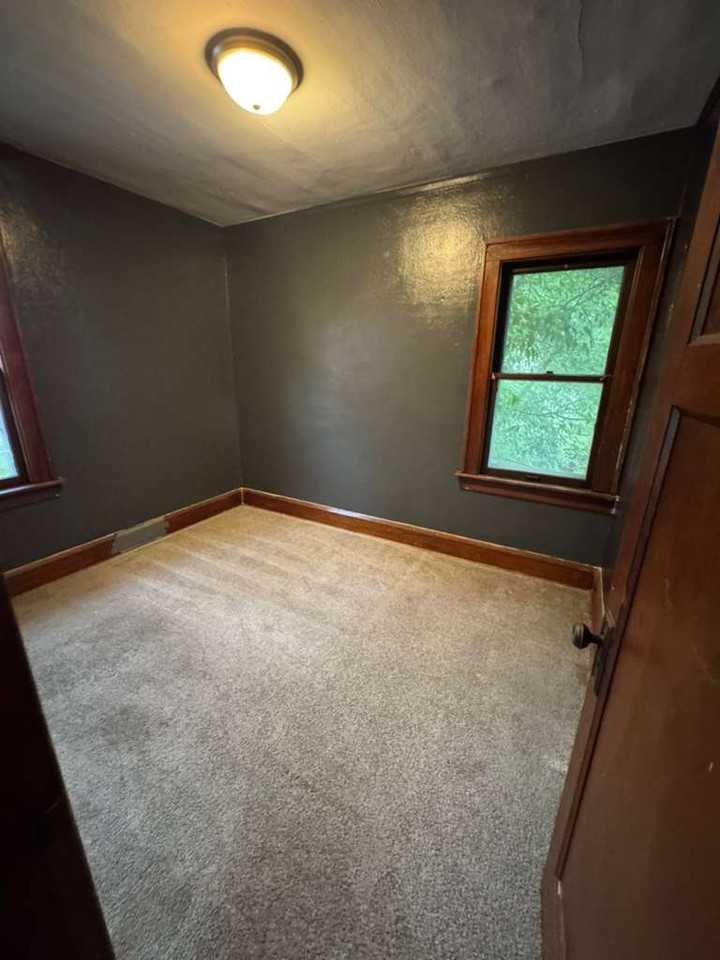 1504 S 81st St #1504 - Photo 5 of 8