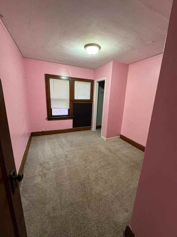 1504 S 81st St #1504 - Photo 6 of 8
