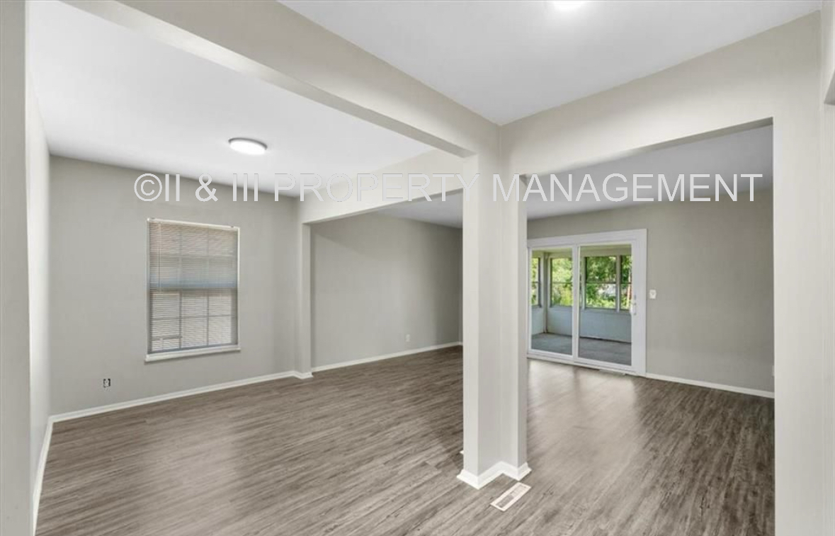 9406 W 83rd St #1 - Photo 5 of 15