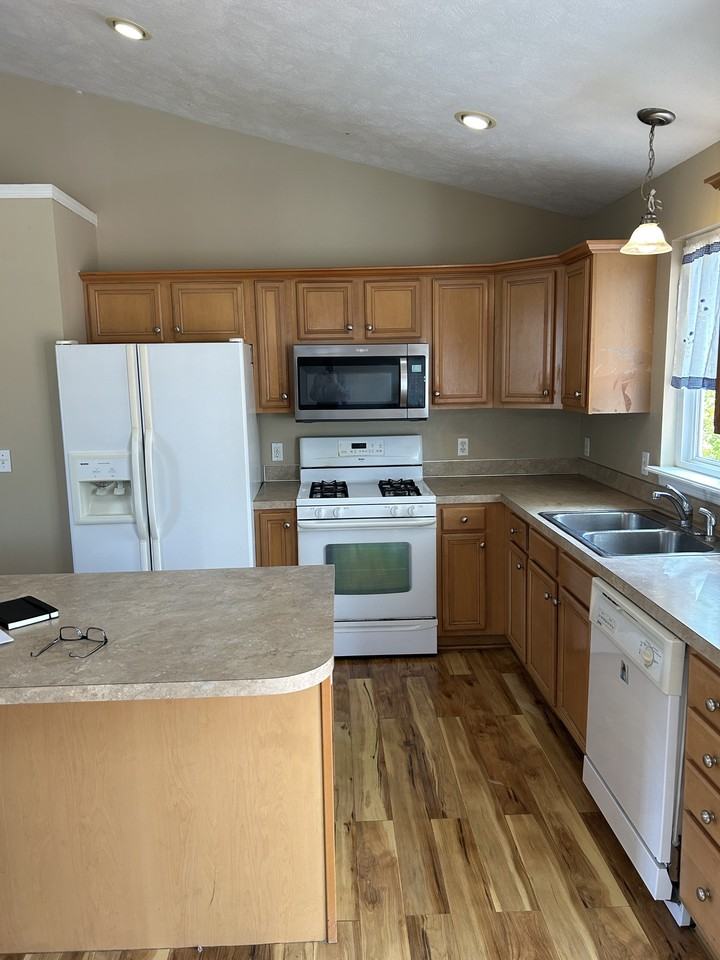 4539 Pinehurst Ave Sw #1 - Photo 2 of 10