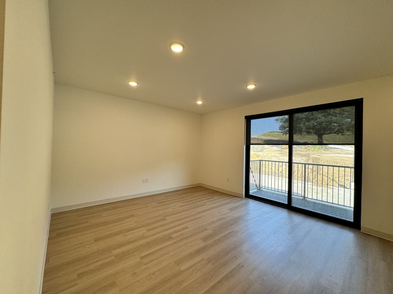 Palisades - 2052340 River Road #205 - Photo 5 of 20