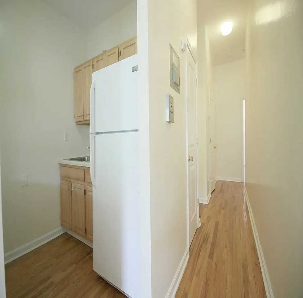 20 W 126th St - Photo 3 of 8