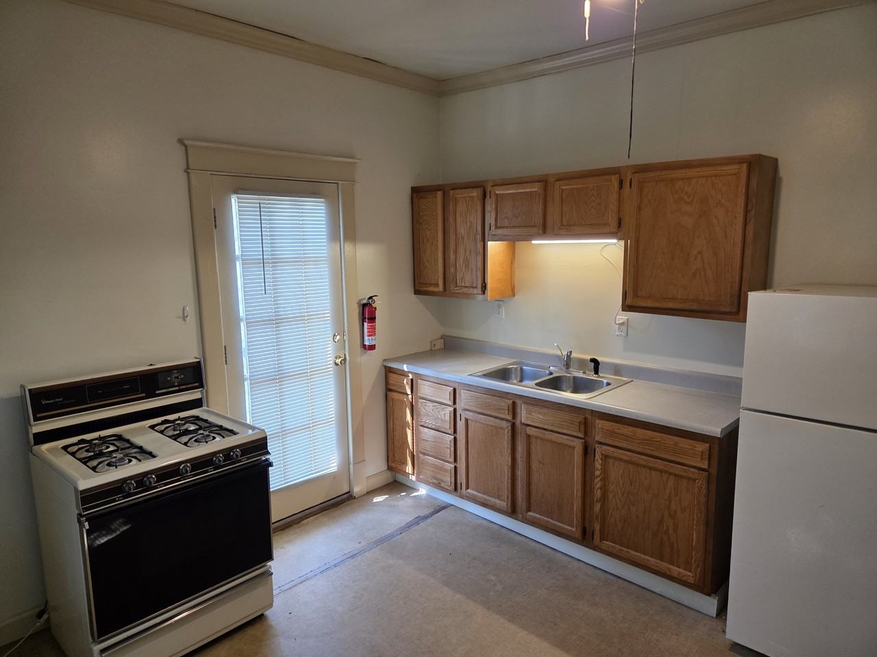 807 Ferris Ct #1 - Photo 3 of 5