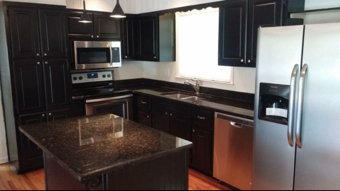 160 Wilhelmina Dr #1 - Photo 2 of 2