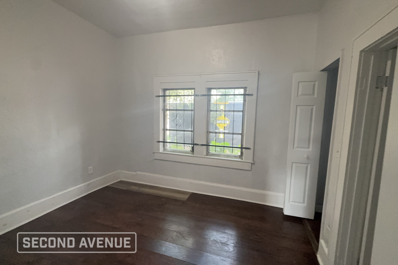 1431 W 21st St - Photo 7 of 11