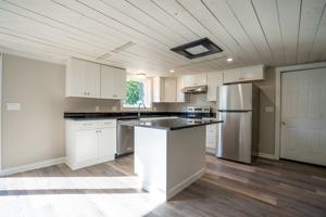 featured image of 184 Elm St #4