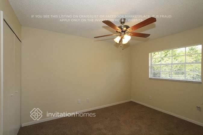 896 Mckenny Ave - Photo 2 of 13