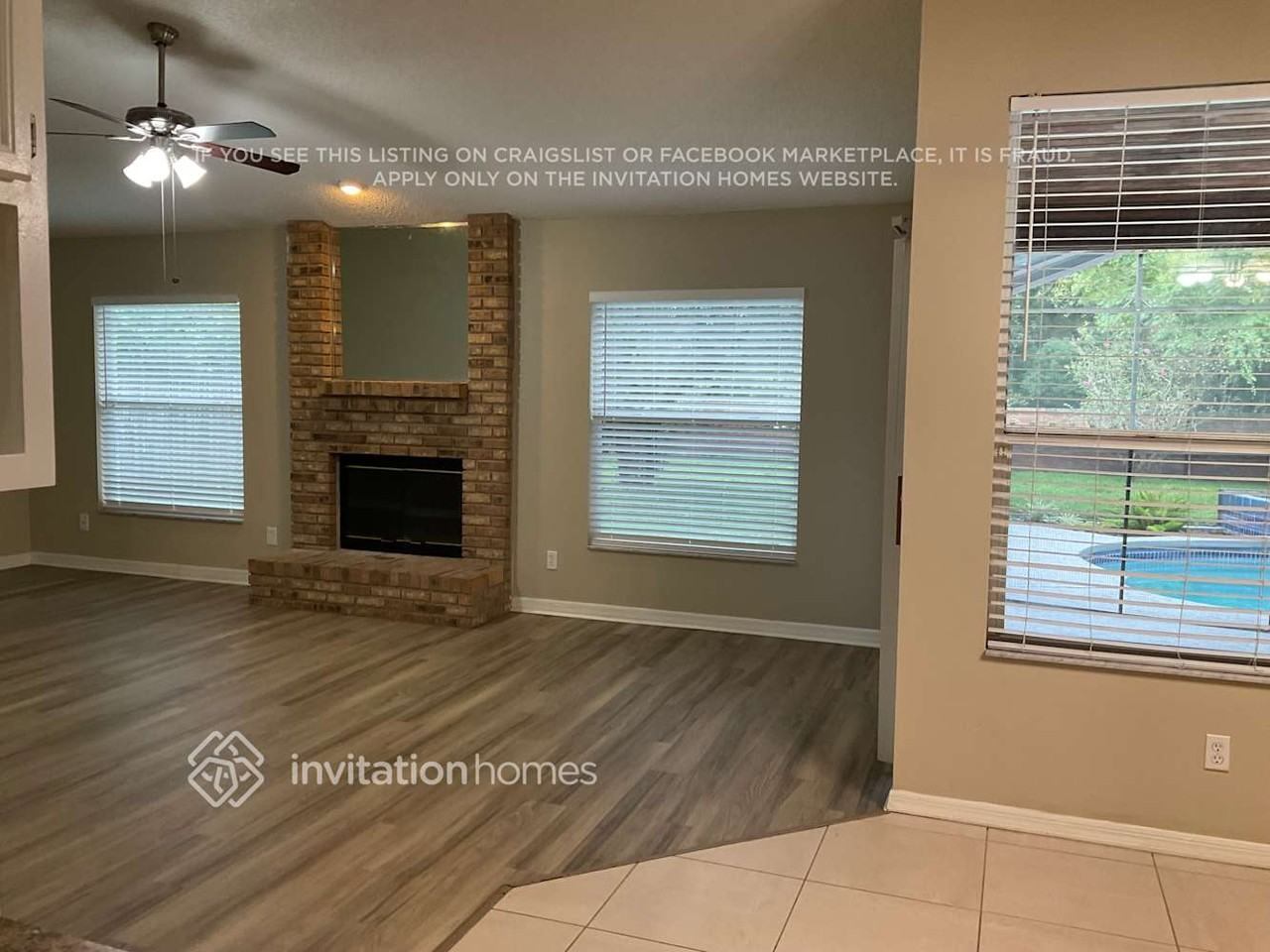 1450 Thornhill Cir - Photo 4 of 15