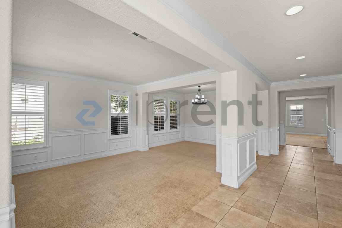 1013 Hollyhock Dr - Photo 7 of 42