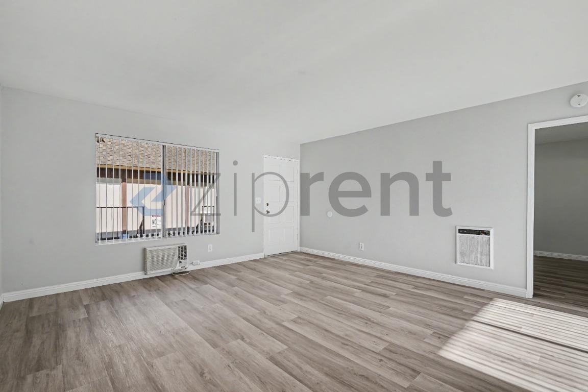 3523 W Savanna St #17 - Photo 6 of 17