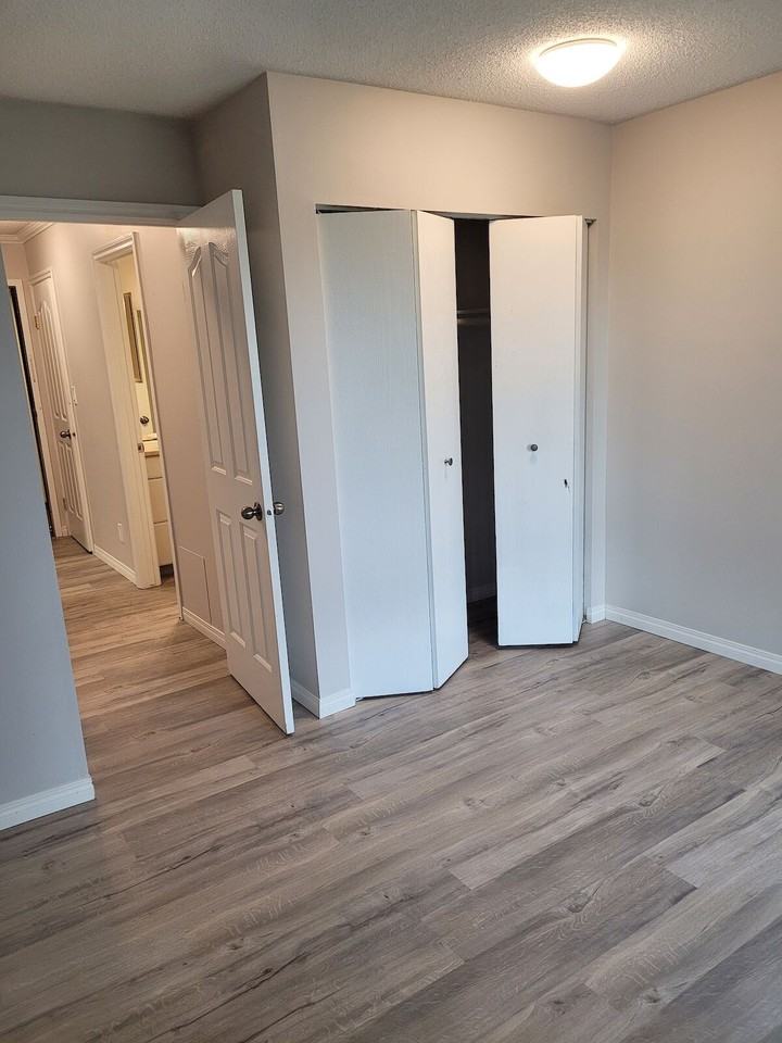 333 43 Avenue West - Photo 7 of 7