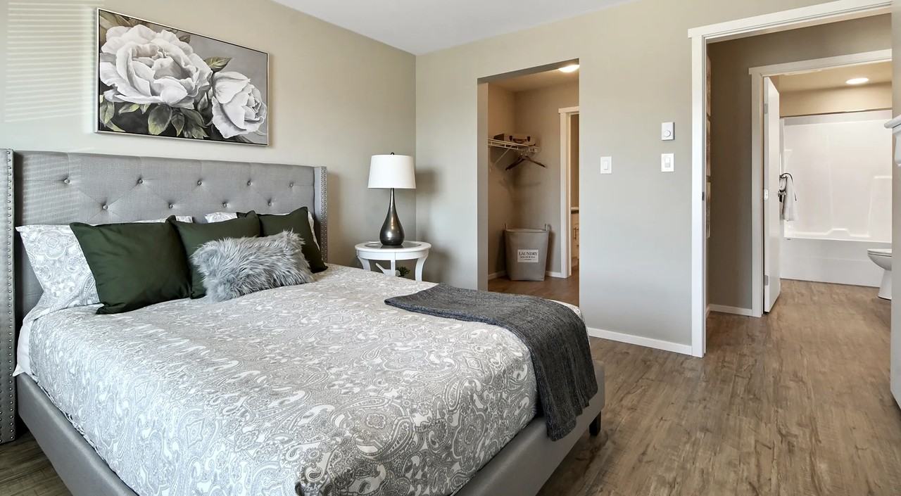Hillcrest Village - Photo 5 of 18