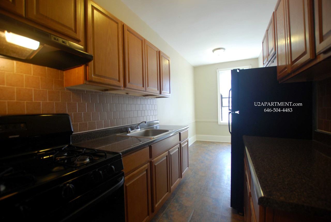 100 East 19th Street #8 - Photo 4 of 15