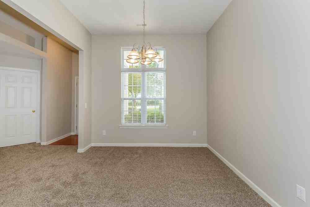 9303 Winston Hall Ct - Photo 3 of 15