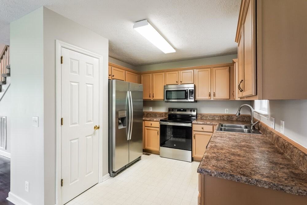103 Rockton Ct - Photo 7 of 17