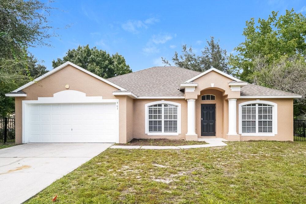 903 Bonneville Ln